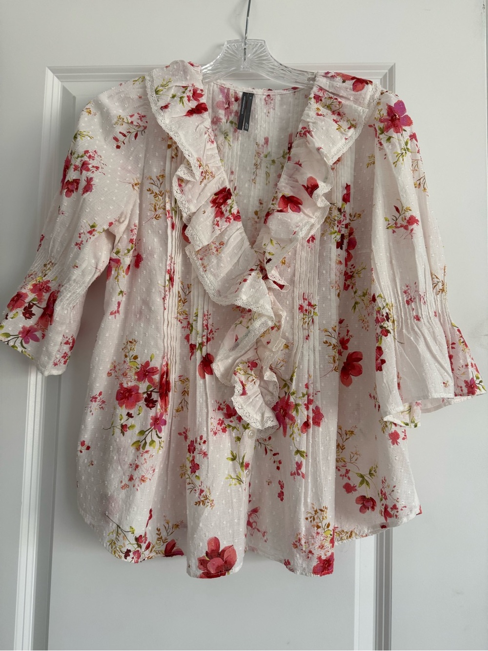 Anthropologie White Floral Ruffle V-Neck Blouse with Pink and Red Flowers